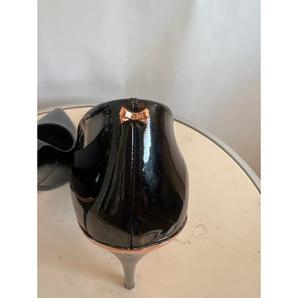 TED BAKER PATENT LEATHER UPPER LEATHER LINING POINTED TOE HEELS BLACK SIZE 40.5 - Picture 7 of 10